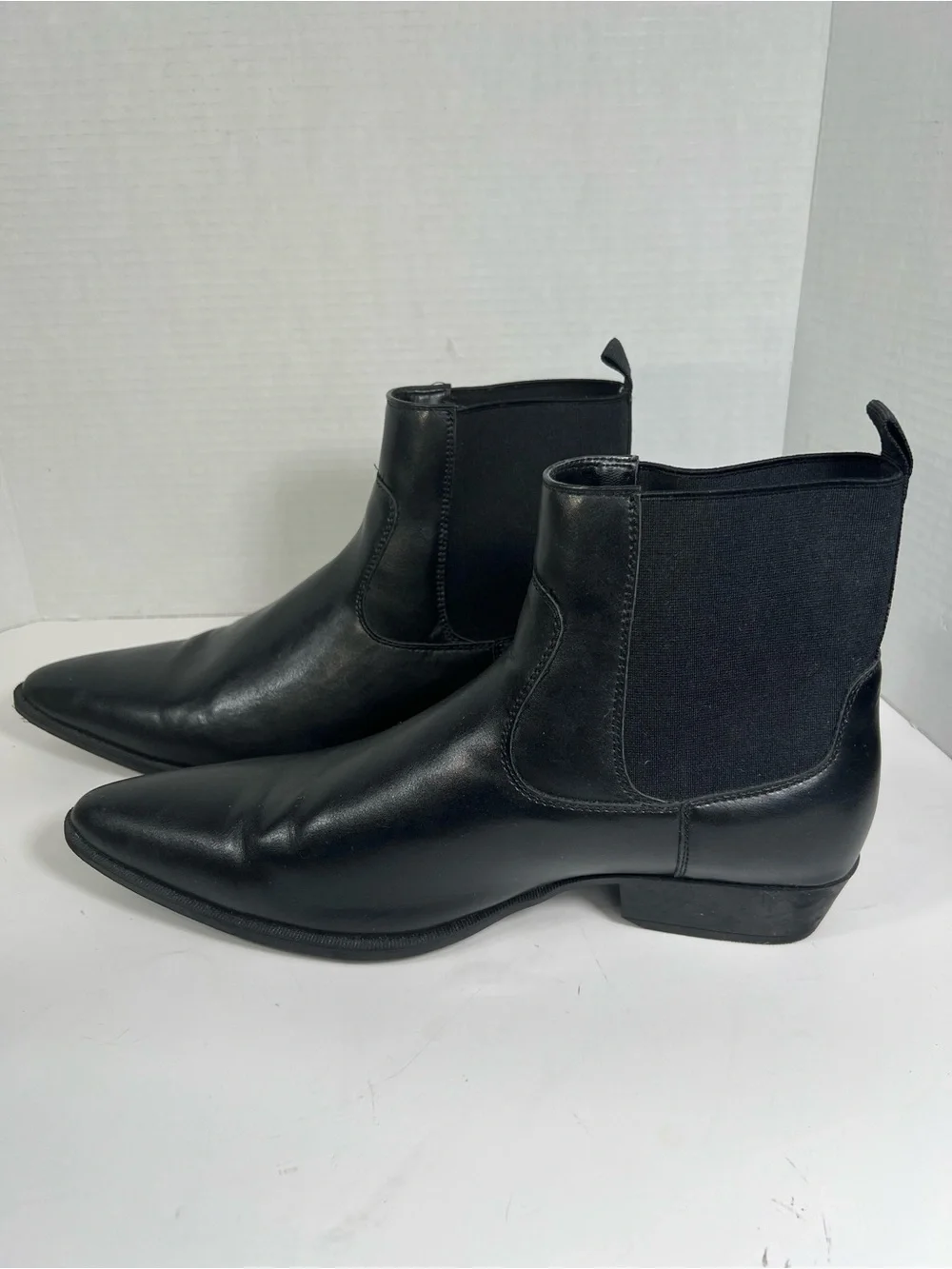 ASOS Design Men’s Black Pointed Toe Chelsea Boots Size 11